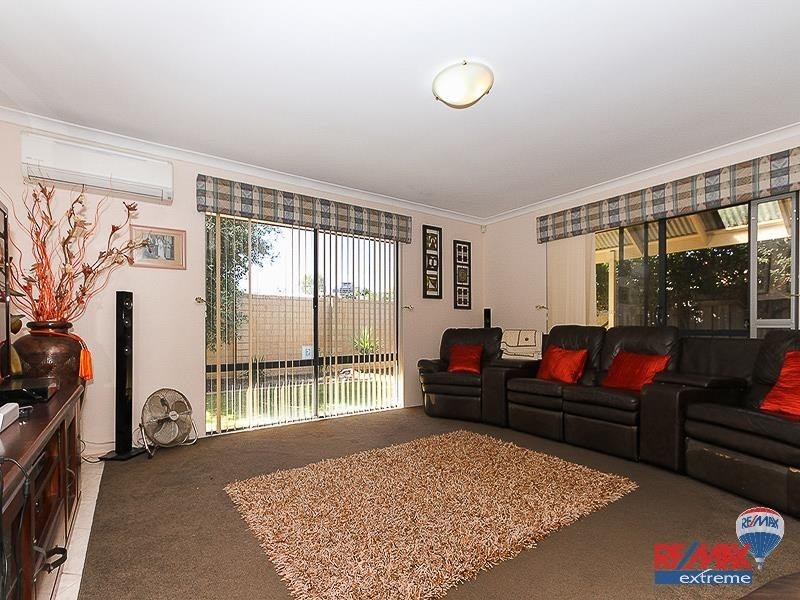 12 Crofton Cove, Mindarie WA 6030