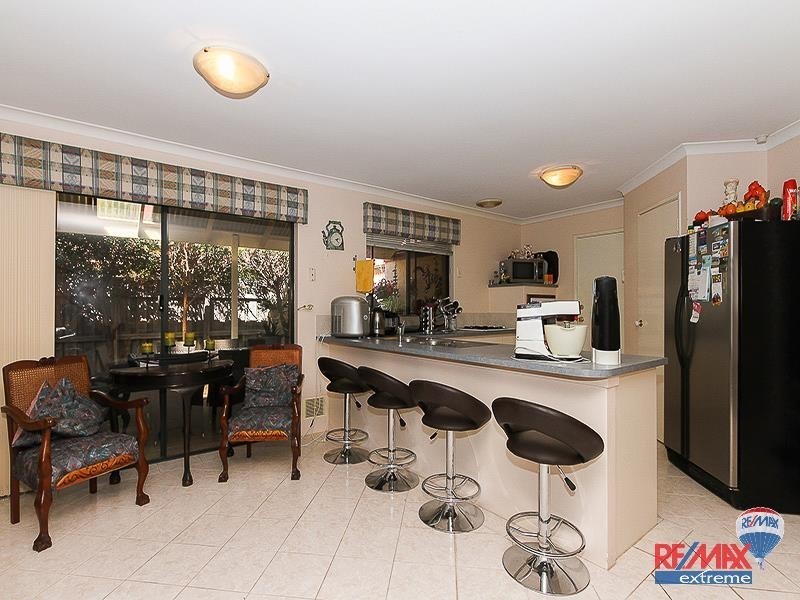 12 Crofton Cove, Mindarie WA 6030