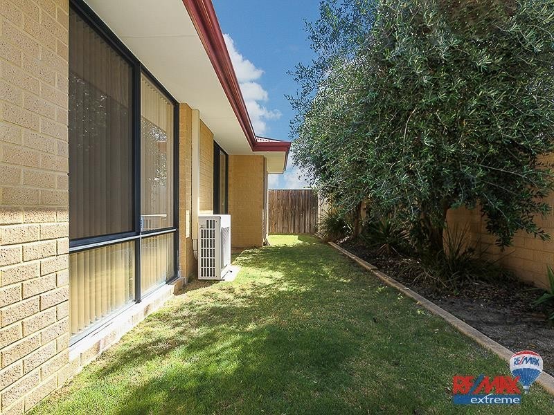 12 Crofton Cove, Mindarie WA 6030