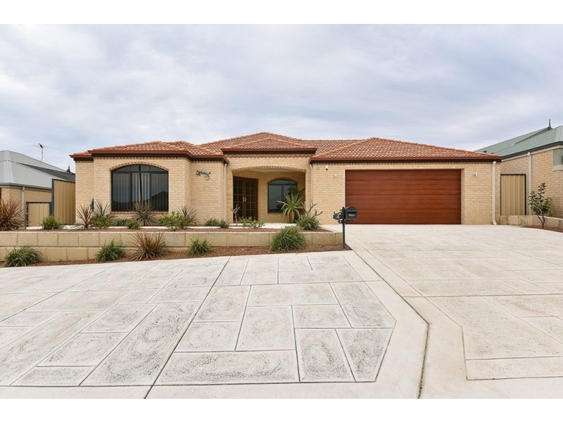 4 Bittern Street, Tapping WA 6065