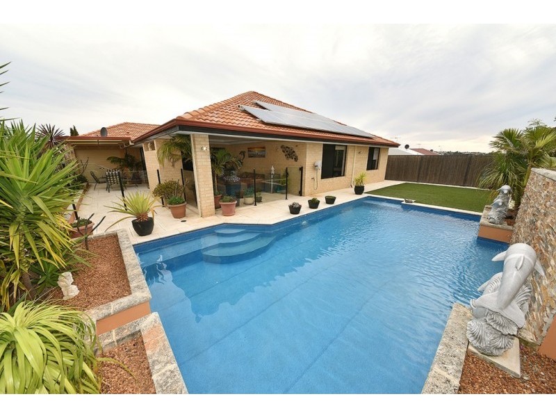 4 Bittern Street, Tapping WA 6065