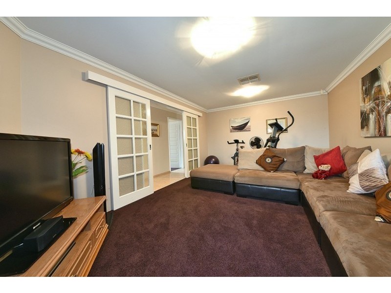 4 Bittern Street, Tapping WA 6065