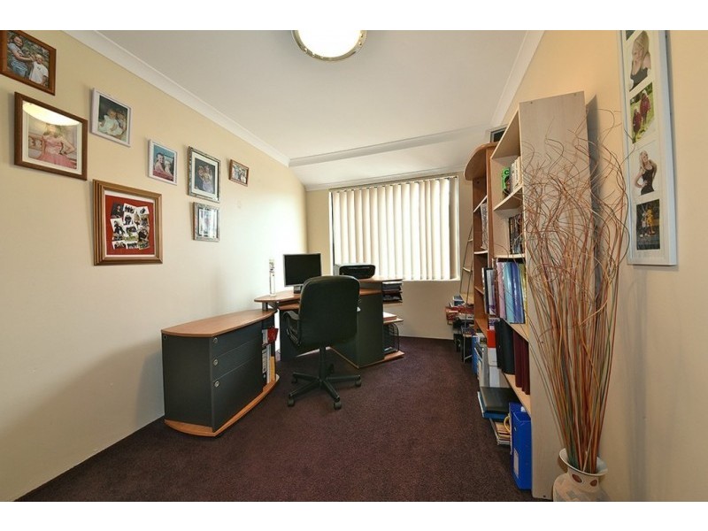 4 Bittern Street, Tapping WA 6065