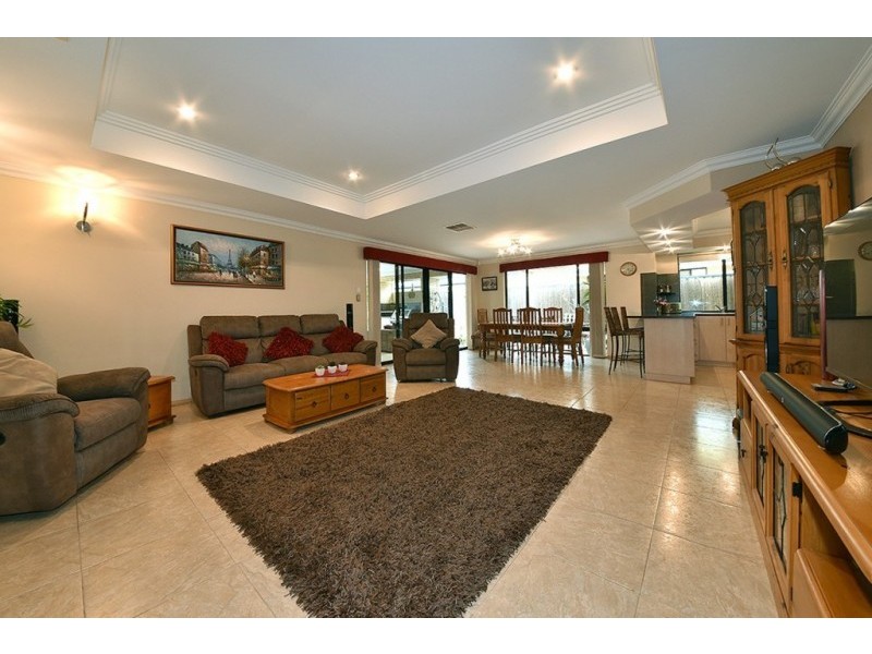 4 Bittern Street, Tapping WA 6065