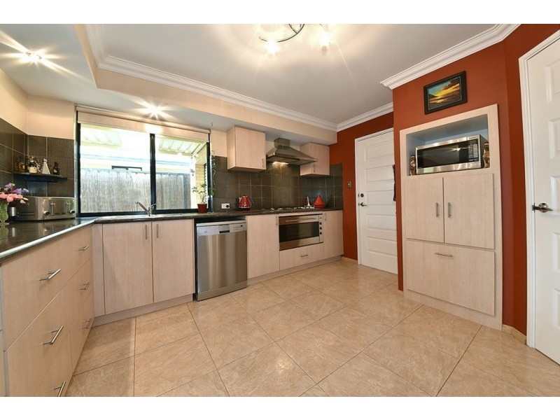 4 Bittern Street, Tapping WA 6065