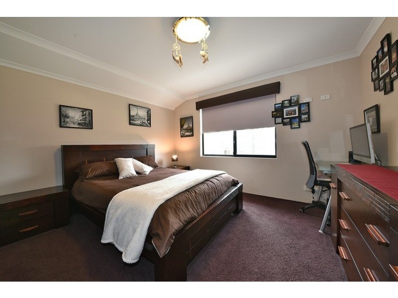 4 Bittern Street, Tapping WA 6065