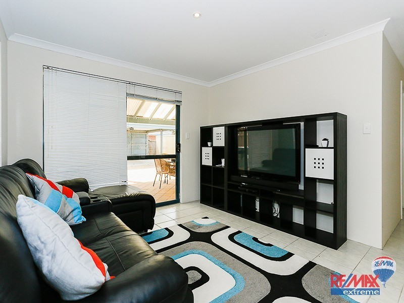 33 Itchen Loop, Butler WA 6036