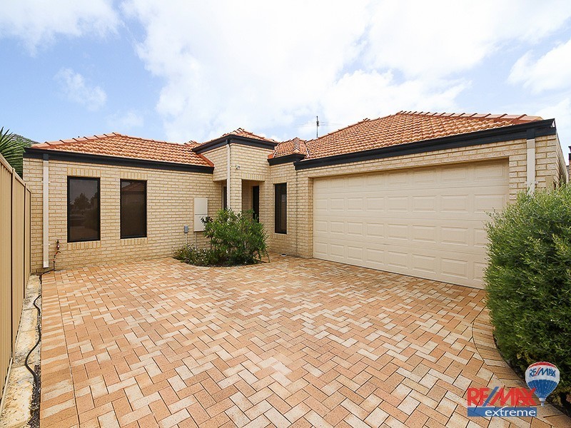 22b Beachwood Crescent, Butler WA 6036