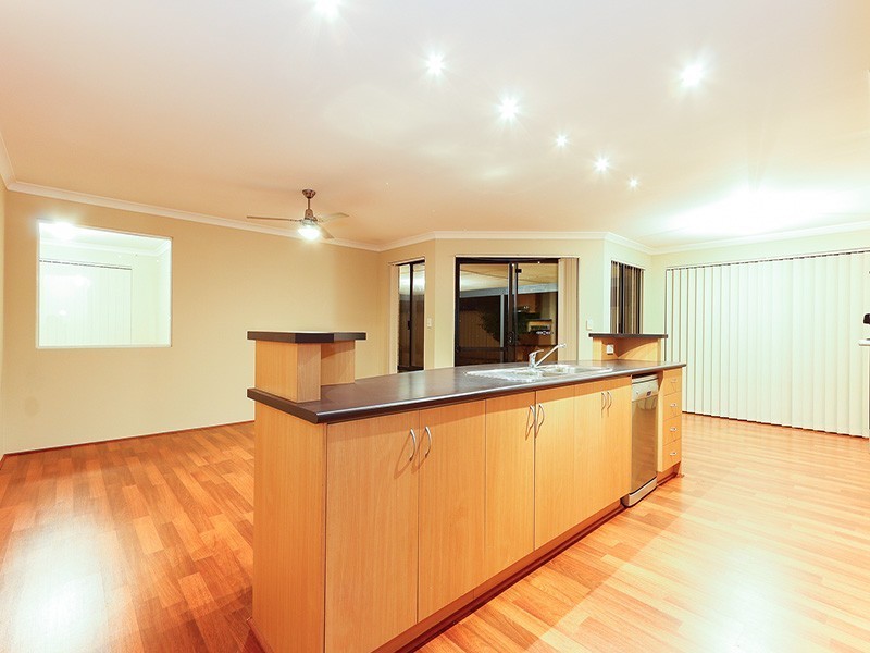 15 Dunsfold St, Butler WA 6036