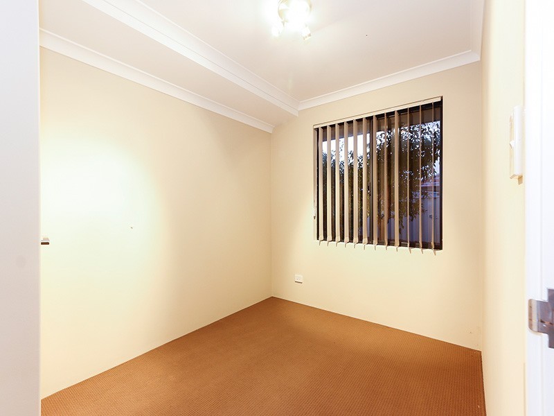 15 Dunsfold St, Butler WA 6036