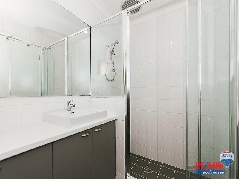 2/50 Toledo Drive, Hocking WA 6065