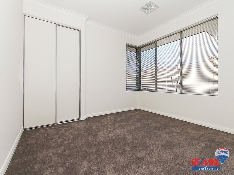 2/50 Toledo Drive, Hocking WA 6065