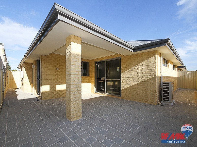 2/50 Toledo Drive, Hocking WA 6065