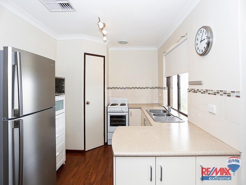 40 Yallambee Crescent, Wanneroo WA 6065