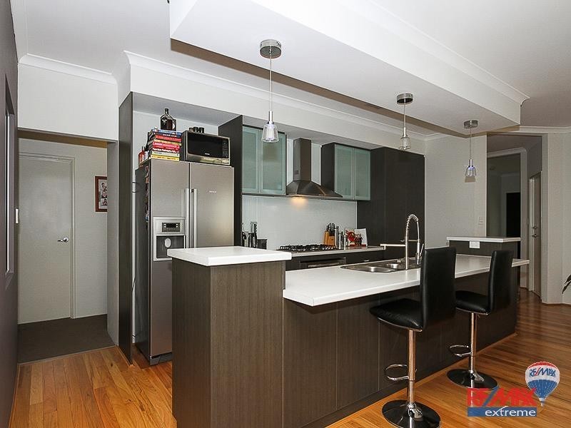 11 Chine Way, Alkimos WA 6038