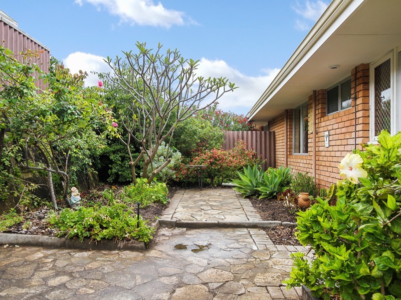 37A Camberwarra Drive, Craigie WA 6025