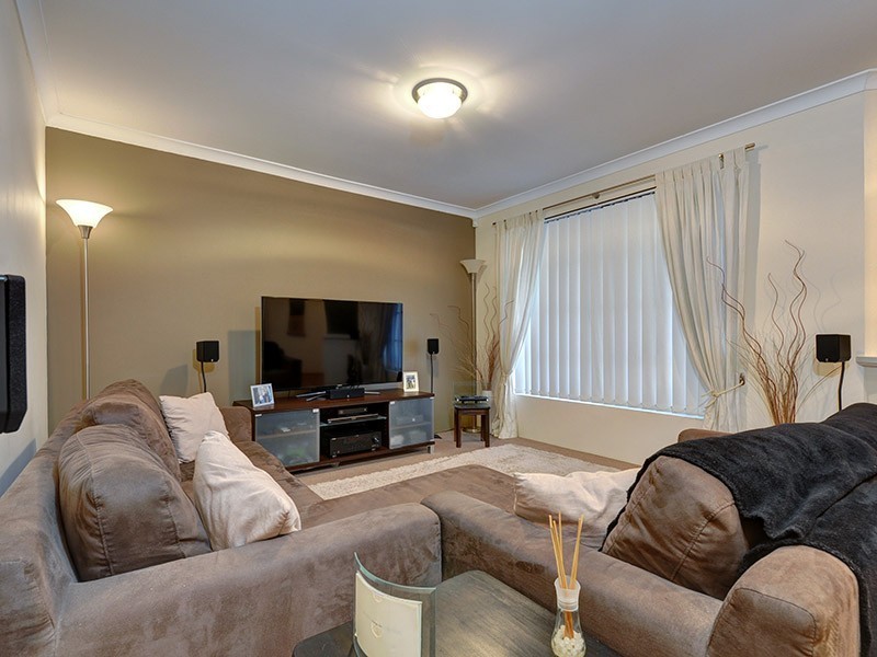 65 Camborne Parkway, Butler WA 6036