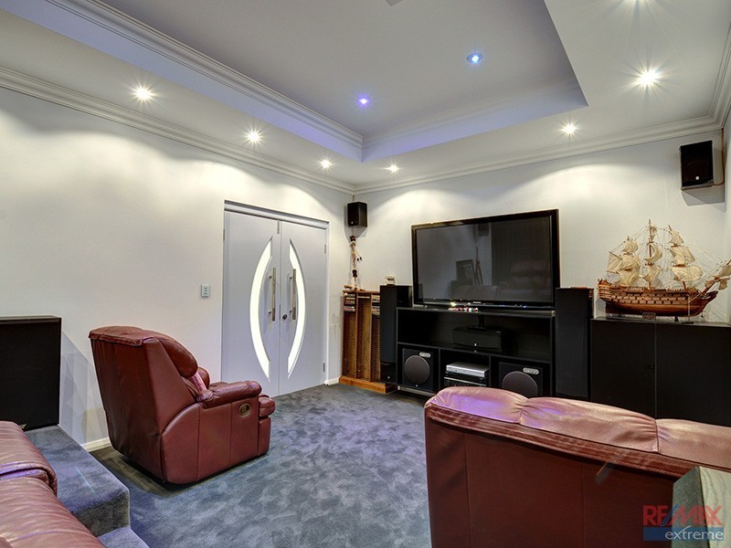 14 Toledo Drive, Hocking WA 6065