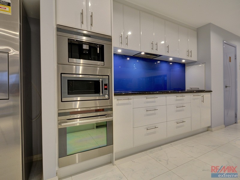 14 Toledo Drive, Hocking WA 6065