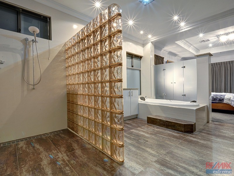 14 Toledo Drive, Hocking WA 6065