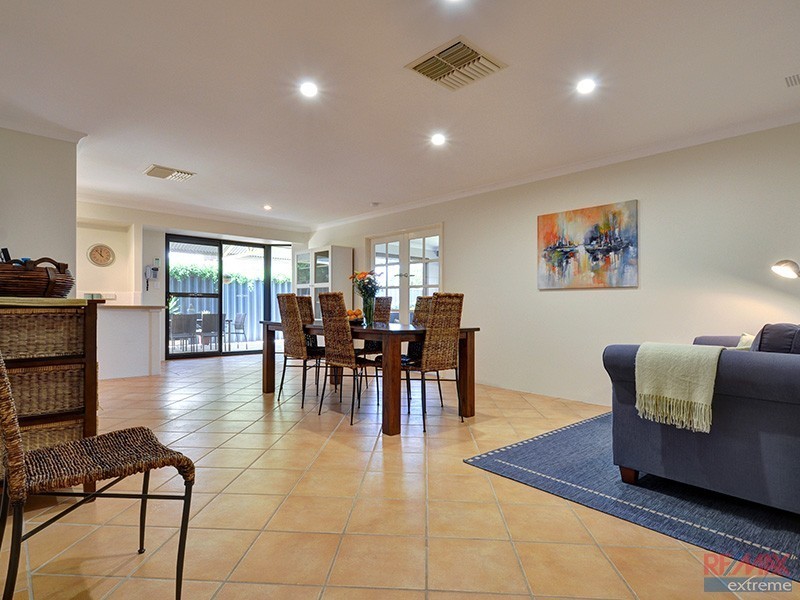 20 Tenement Loop, Hocking WA 6065