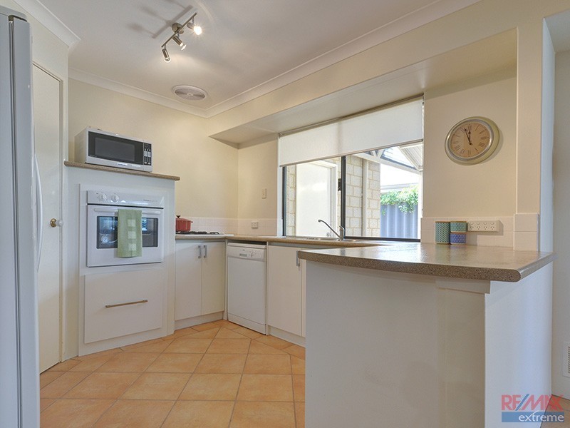 20 Tenement Loop, Hocking WA 6065