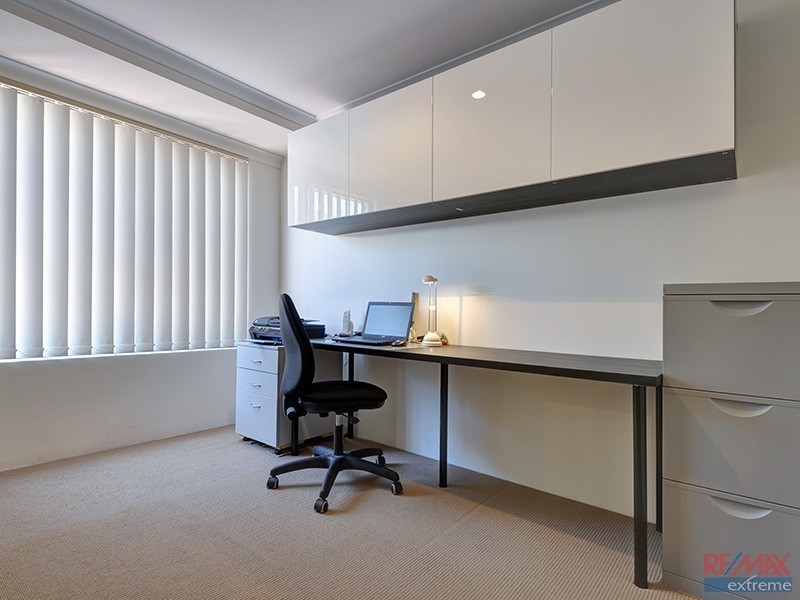 20 Tenement Loop, Hocking WA 6065