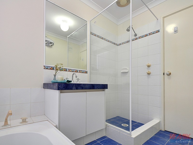 20 Tenement Loop, Hocking WA 6065