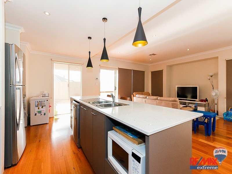 7 Skye Place, Banksia Grove WA 6031