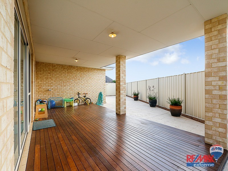 7 Skye Place, Banksia Grove WA 6031