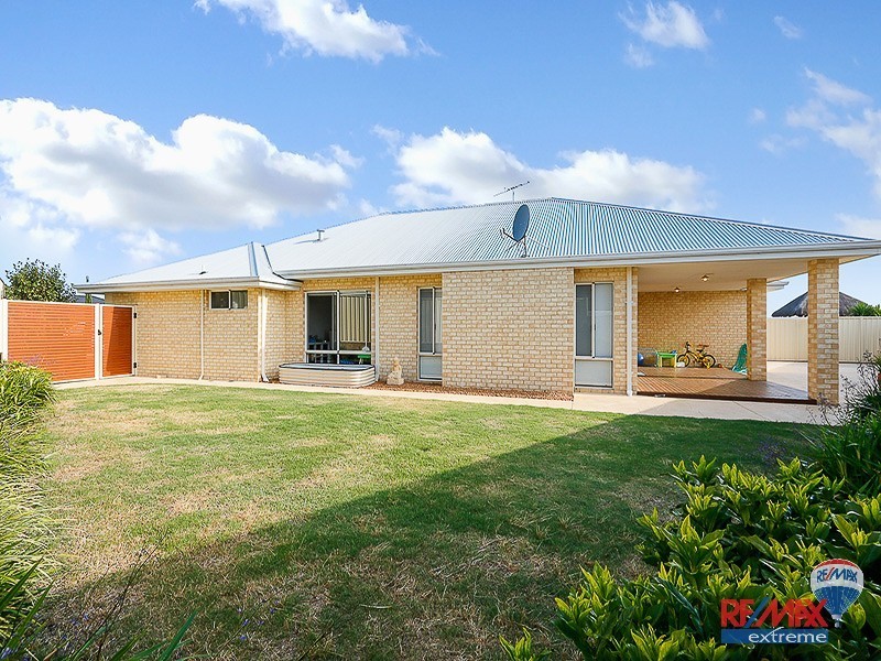 7 Skye Place, Banksia Grove WA 6031