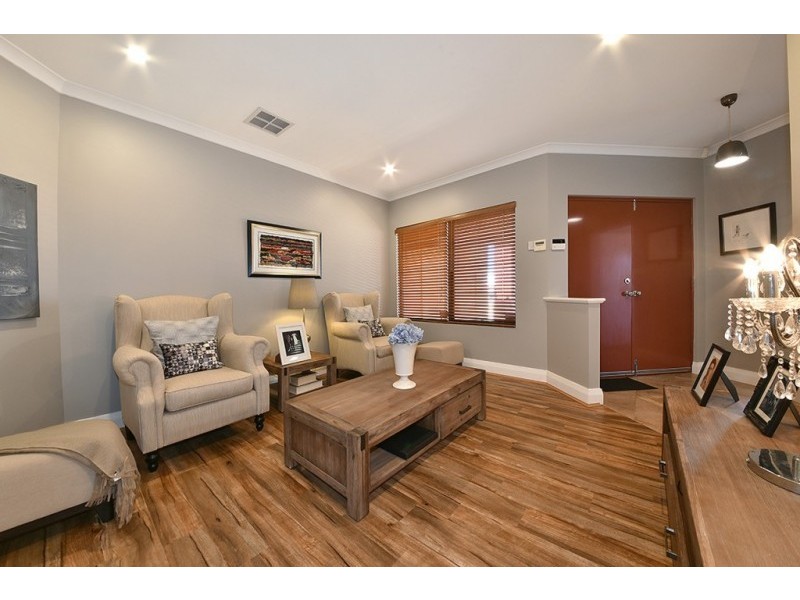 19 Monivae Vista, Tapping WA 6065