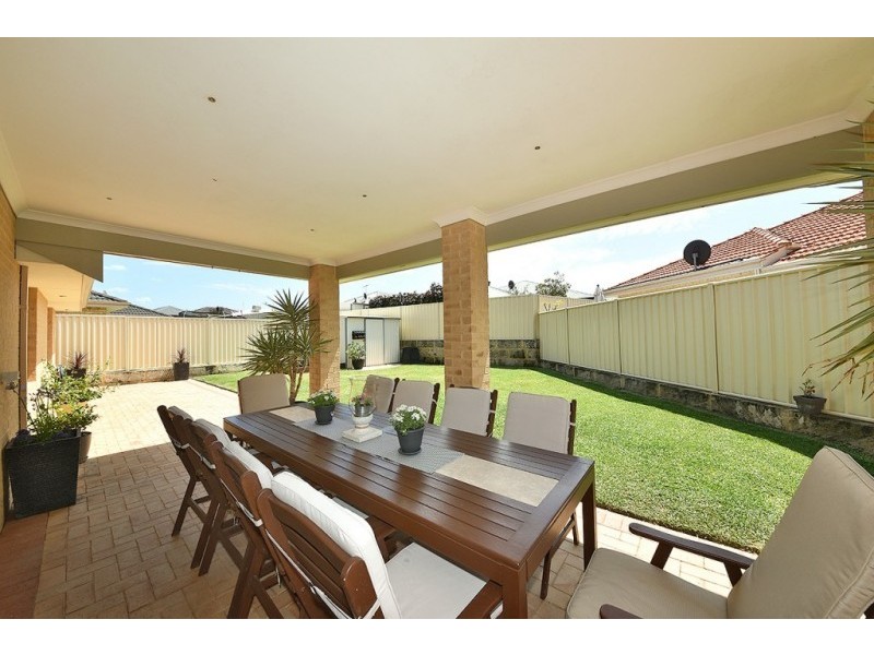 19 Monivae Vista, Tapping WA 6065