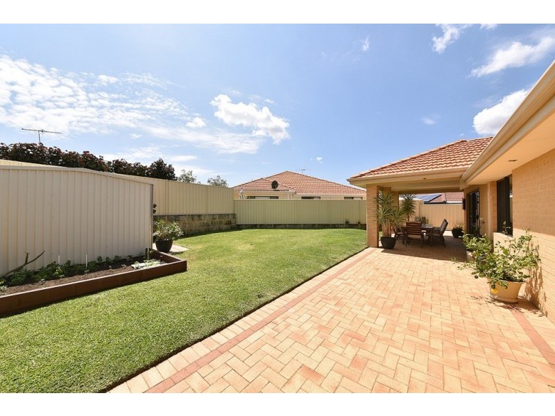 19 Monivae Vista, Tapping WA 6065