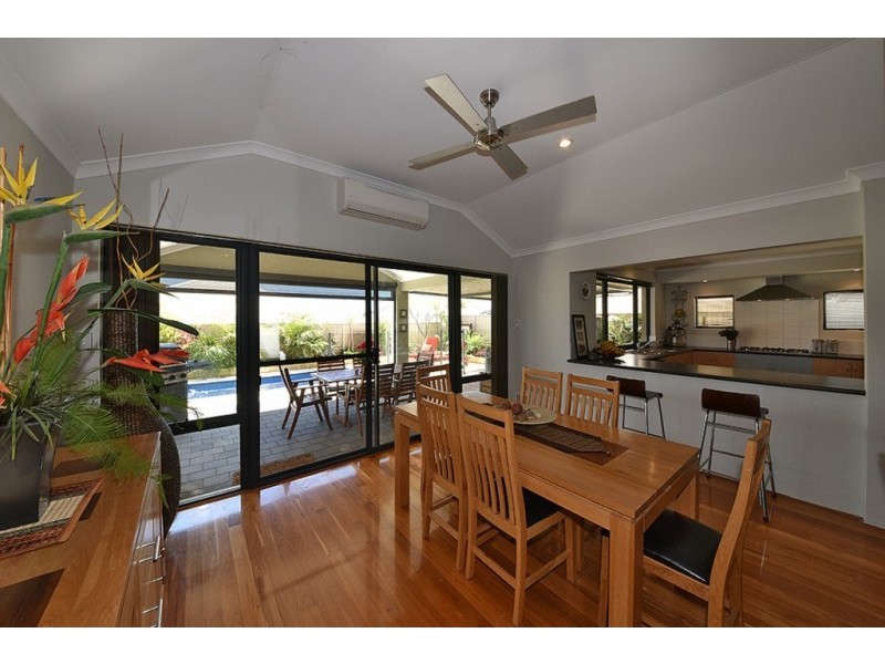 15 Ficarra Way, Sinagra WA 6065