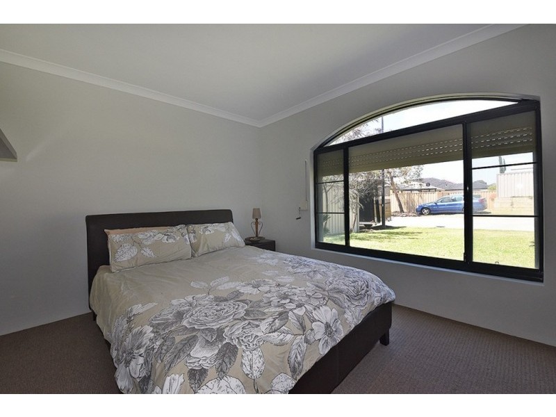 15 Ficarra Way, Sinagra WA 6065