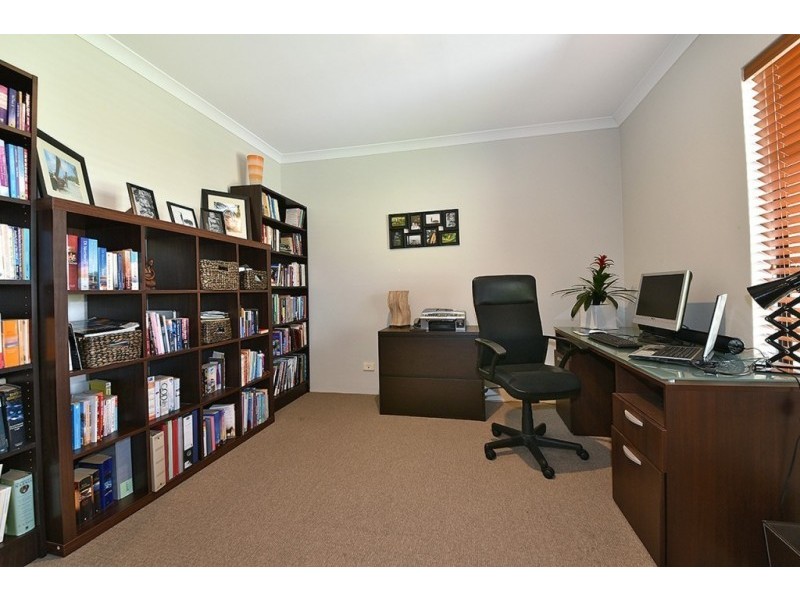 15 Ficarra Way, Sinagra WA 6065