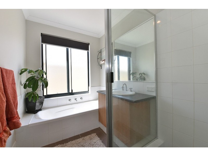 15 Ficarra Way, Sinagra WA 6065