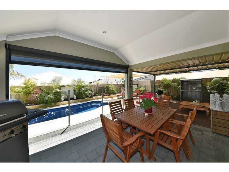 15 Ficarra Way, Sinagra WA 6065