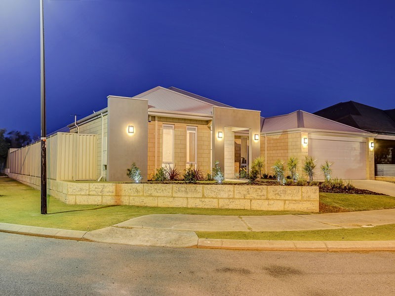 11 Badley Loop, Butler WA 6036