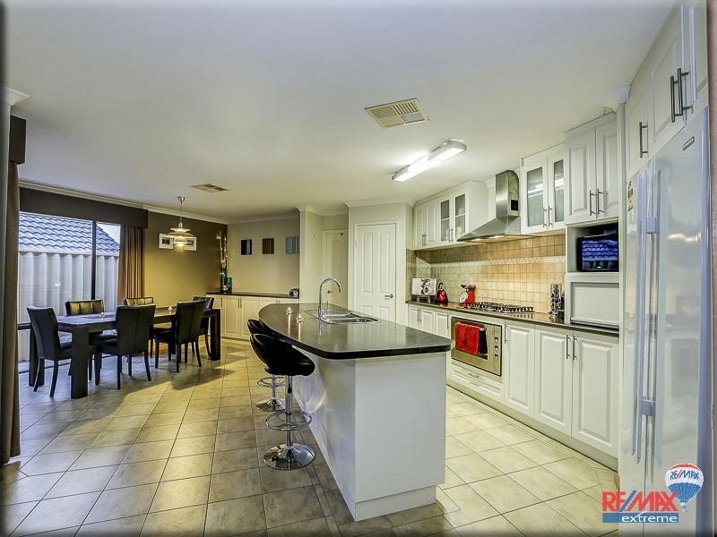 41 Crown Point Crescent, Butler WA 6036