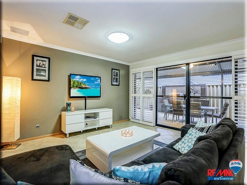 41 Crown Point Crescent, Butler WA 6036