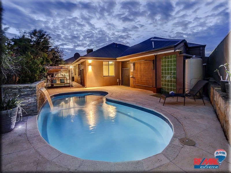 41 Crown Point Crescent, Butler WA 6036