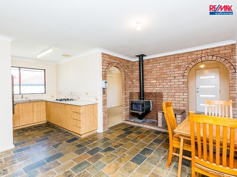 4 Hawk Place, Craigie WA 6025