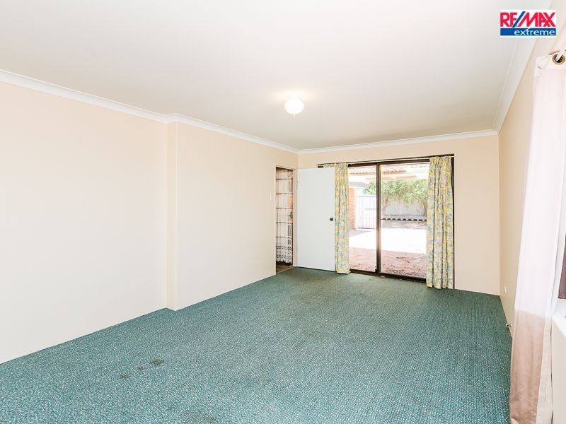 4 Hawk Place, Craigie WA 6025