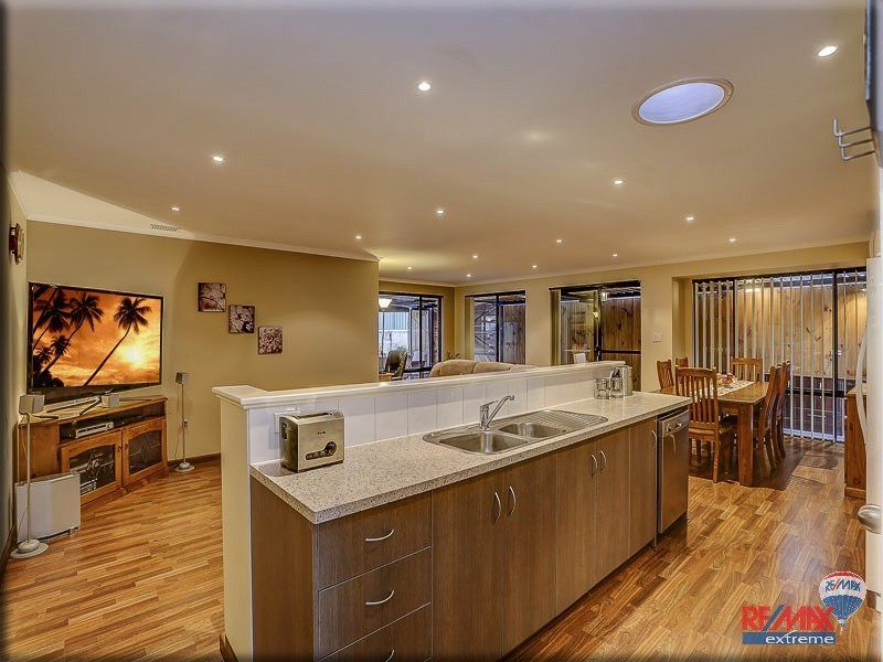 14 Grand Paradiso Parade, Merriwa WA 6030