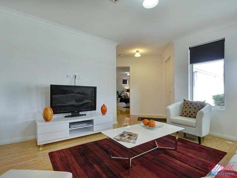 4 Kinta Way, Tapping WA 6065