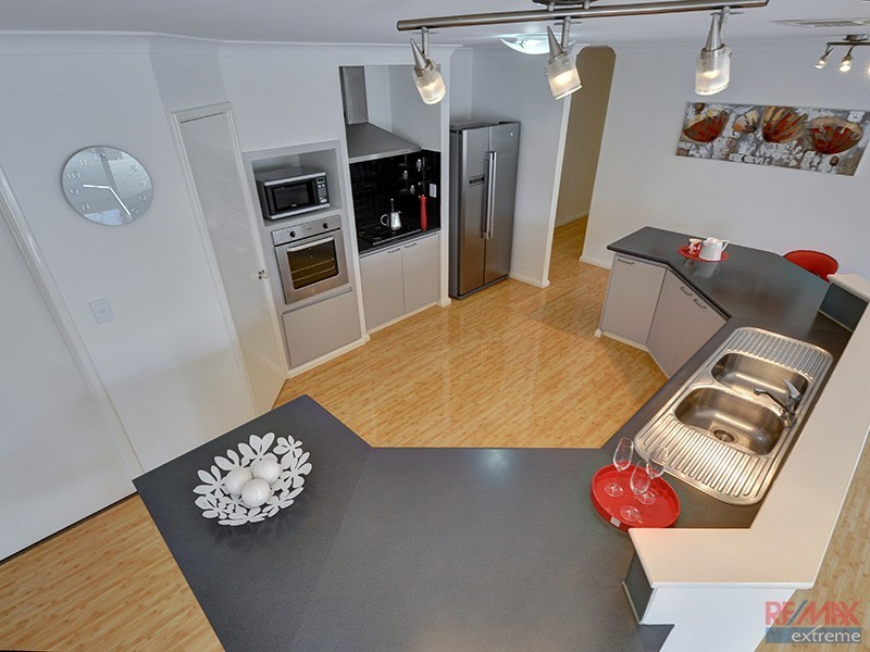 4 Kinta Way, Tapping WA 6065