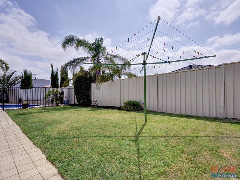 4 Kinta Way, Tapping WA 6065