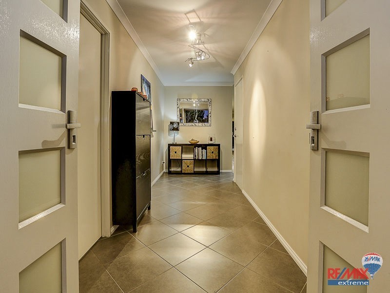 18 Beachwood Crescent, Butler WA 6036